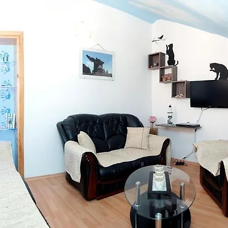Sunset Apartment *